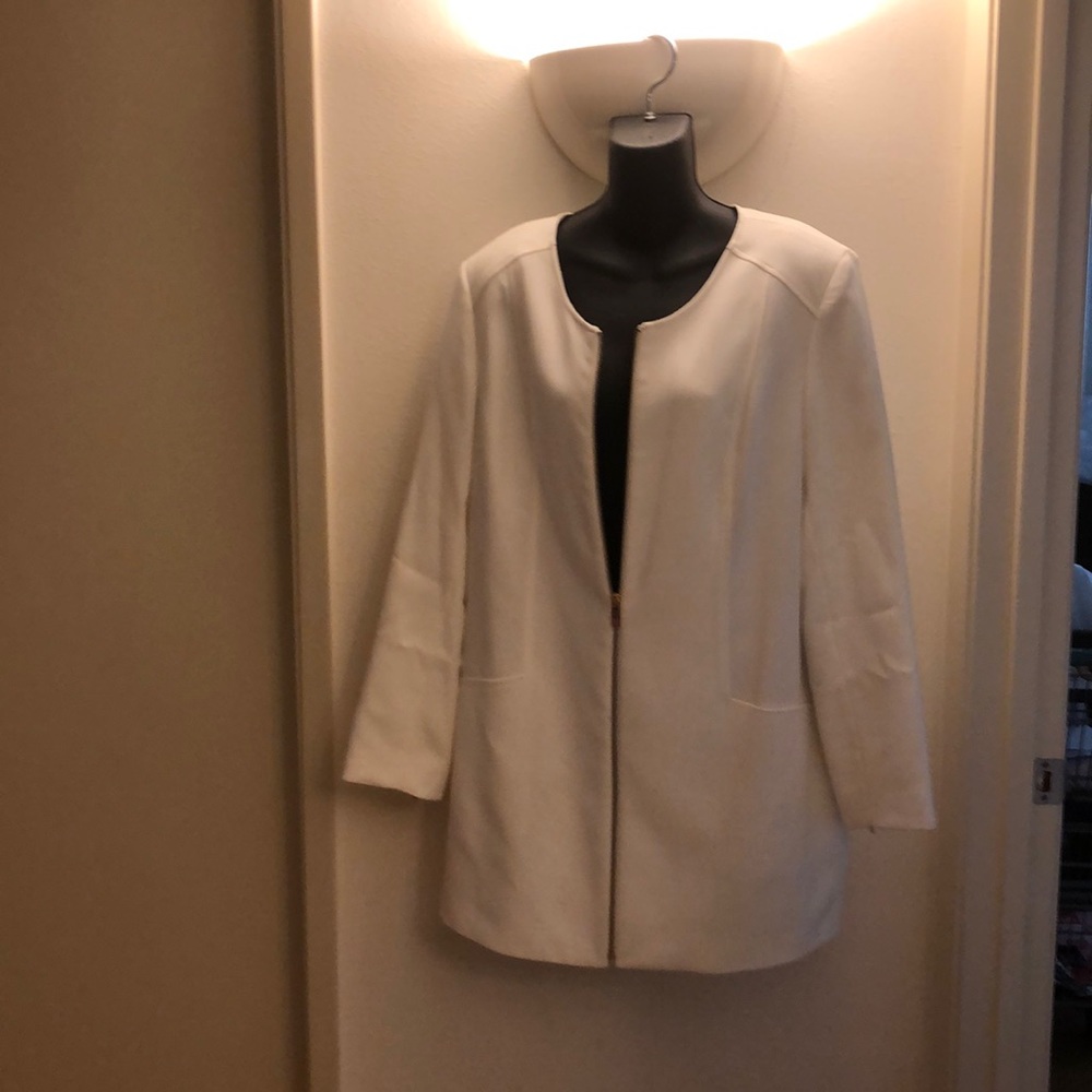 Kelvin Kline whit mid jacket